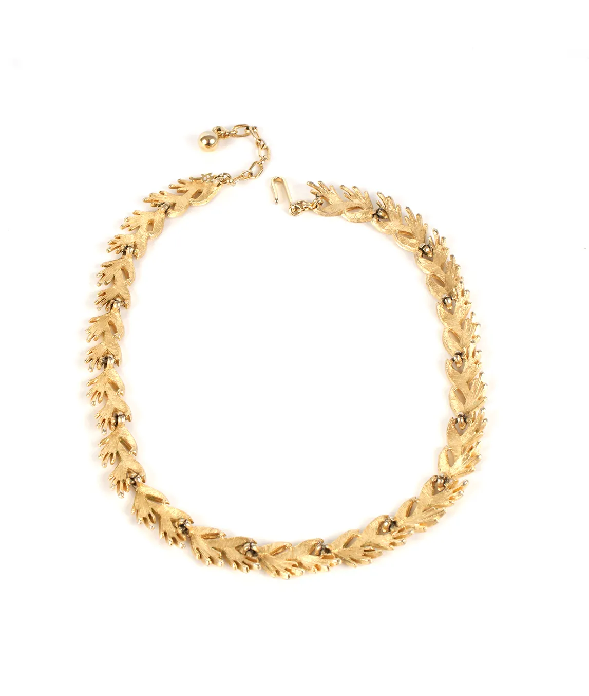 Trifari gold necklace reverse