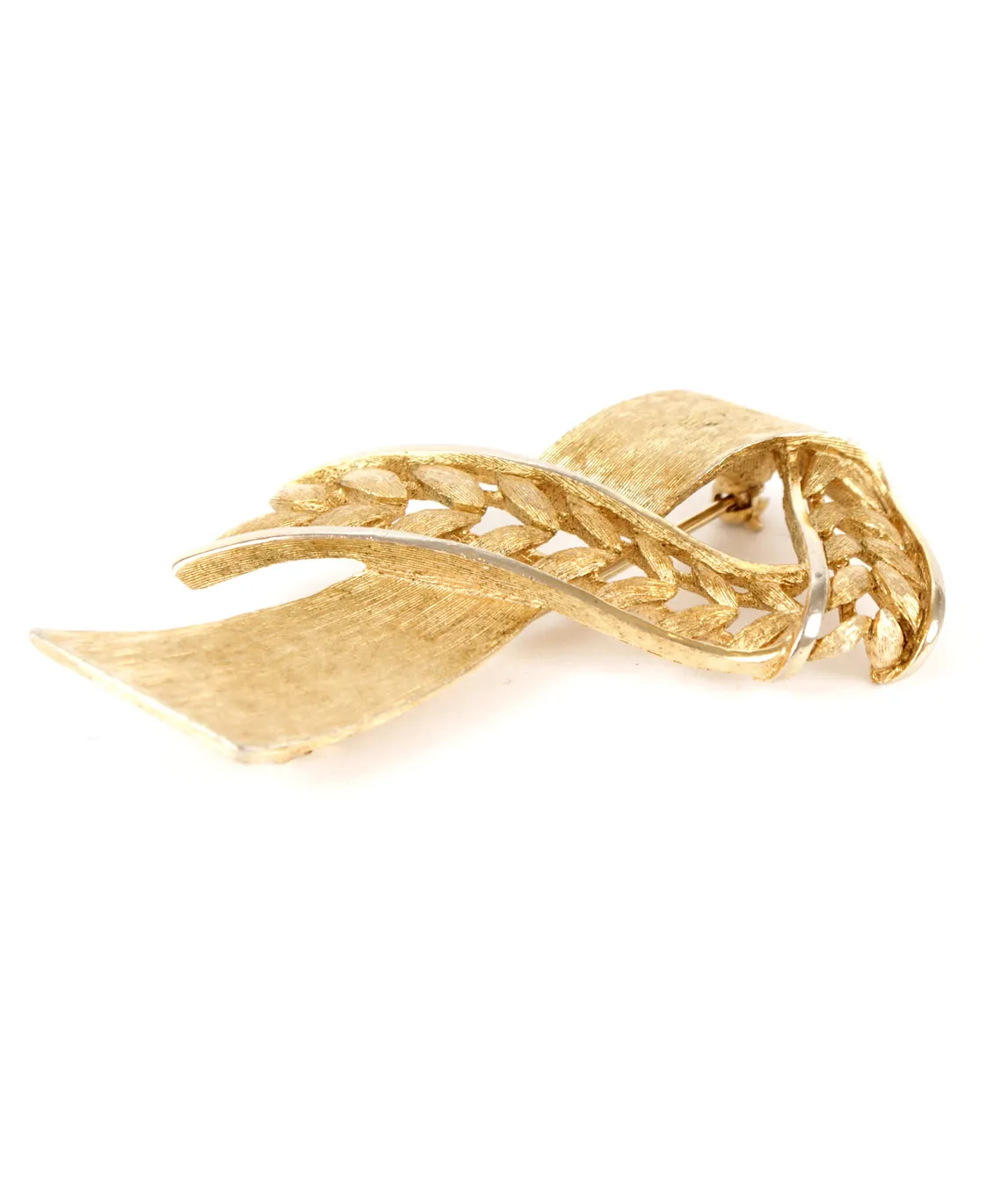 Brushed gold Trifari brooch