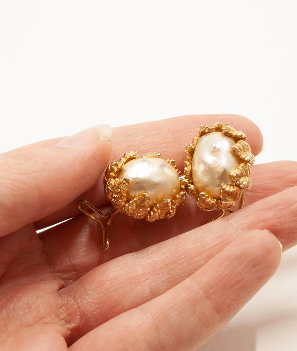Large baroque pearl vintage earrings