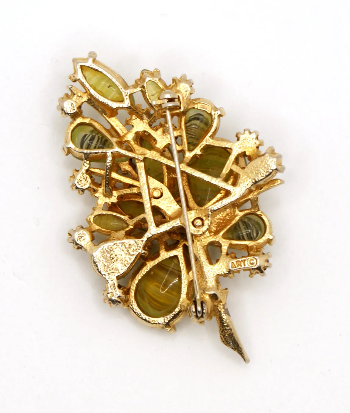 Vintage ART brooch gold plated metal