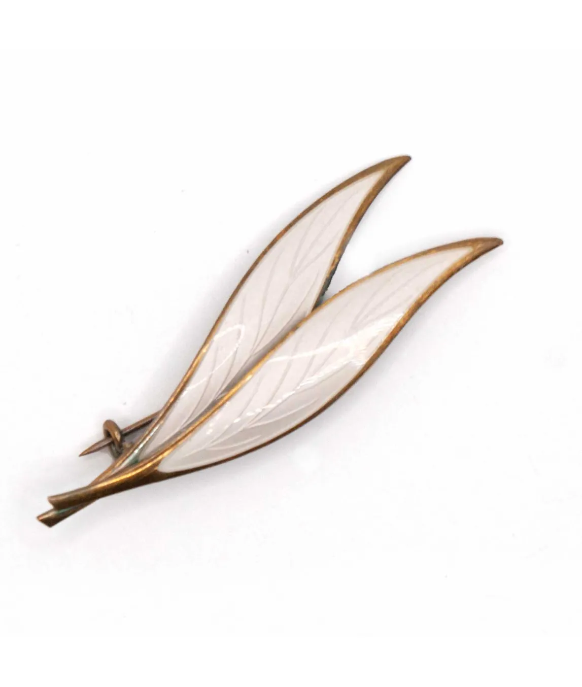 Double leaf brooch decorated with white enamel with a gold plated perimeter and stems top view